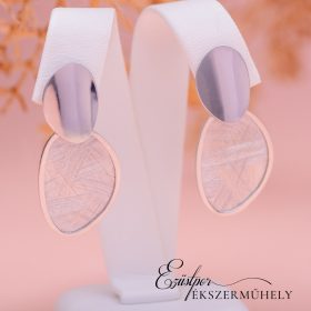 Ezüst csiszolt felületű fülbevaló