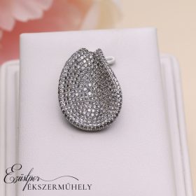 Ezüst köves medál