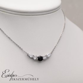 Ezüst nyaklánc cirkónia kövekkel
