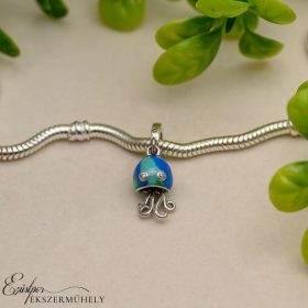 Ezüst polip charm