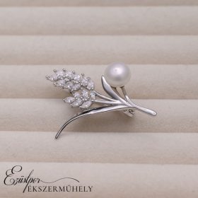 Ezüst tenyésztett gyöngyös kitűző