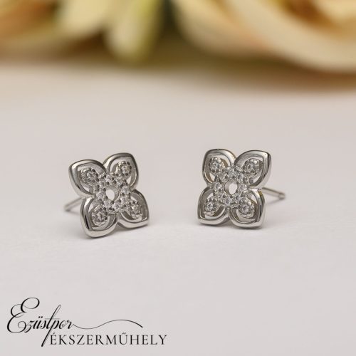 Ezüst cirkónia köves fülbevaló