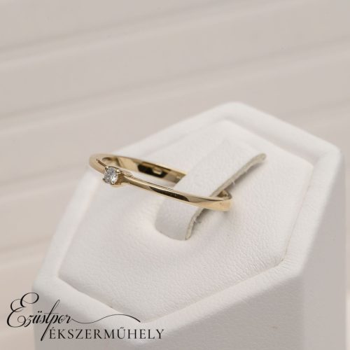 Arany gyémánt köves gyűrű