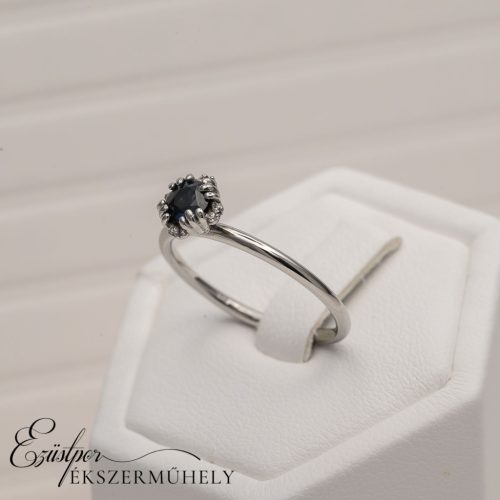 Arany gyémánt és turmalin köves gyűrű