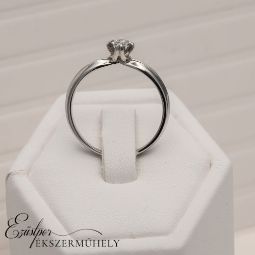 Arany gyémánt köves gyűrű