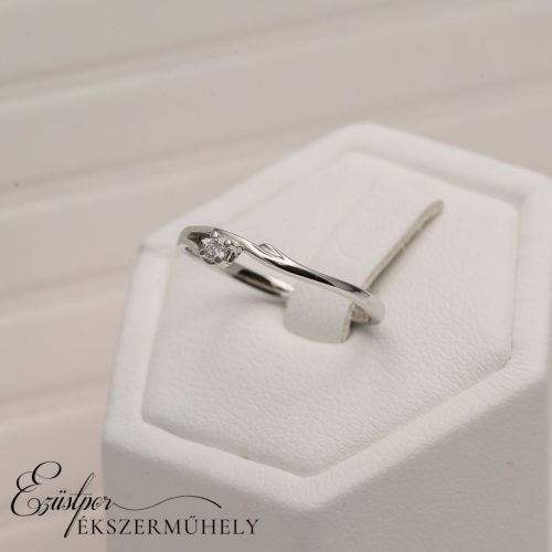 Arany gyémánt köves gyűrű