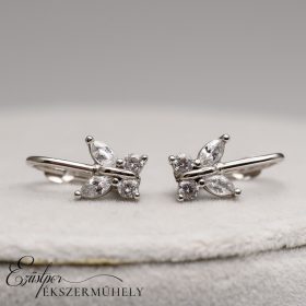 Arany pillangós babafülbevaló