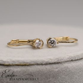 Arany cirkónia köves babafülbevaló