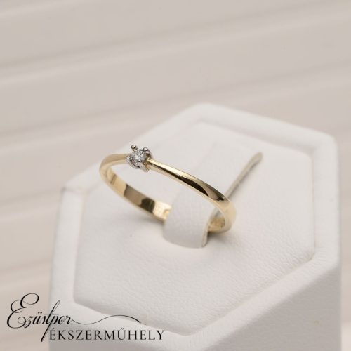 Arany gyémánt köves gyűrű