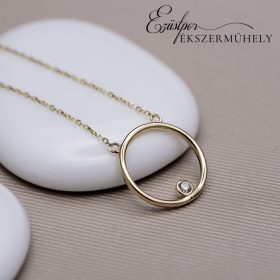 Arany nyaklánc kerek medállal