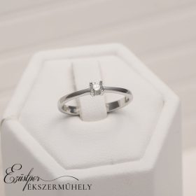 Arany gyémánt köves gyűrű