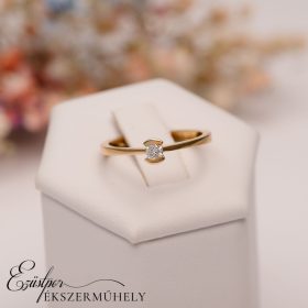 Arany gyémánt köves gyűrű