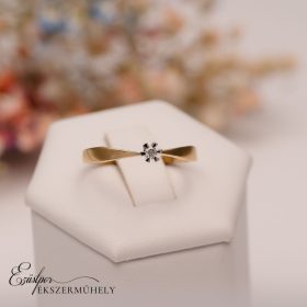 Arany gyémánt köves gyűrű