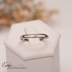 Arany gyémánt köves gyűrű