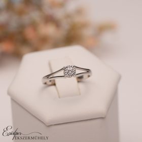 Arany gyémánt köves gyűrű