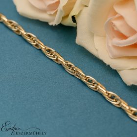 Arany csavart szemes karkötő