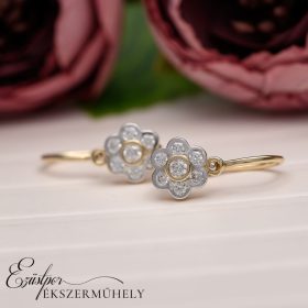 Arany virágos babafülbevaló