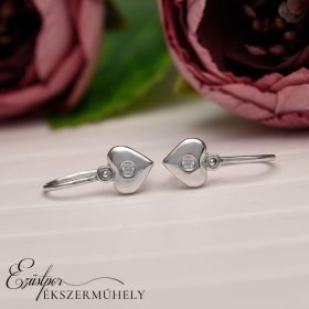 Arany szíves babafülbevaló