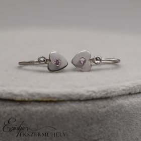 Arany szíves babafülbevaló