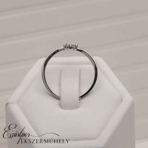 Arany gyémánt köves gyűrű