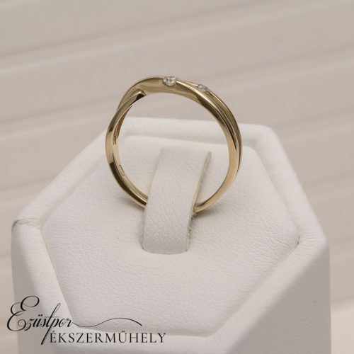 Arany gyémánt köves gyűrű